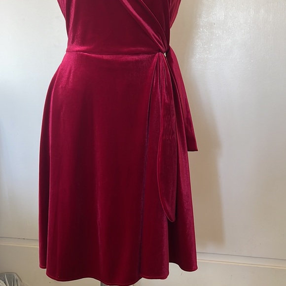 CHELSEA ROSE  🌹  red color Velvet  gorgeous womens midi DRESS size 12” - Picture 7 of 15